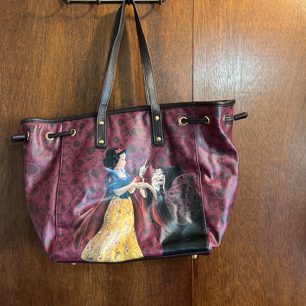 Snow White and the evil queen bag